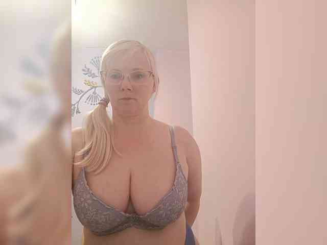 Sweetie454 webcam