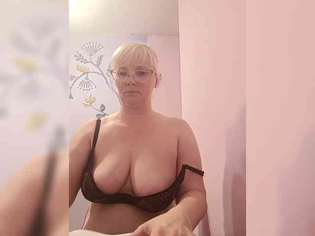 Sweetie454 webcam