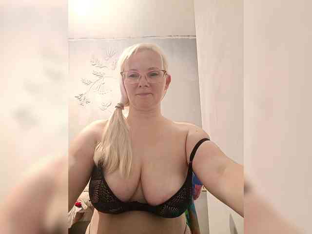 Sweetie454 webcam