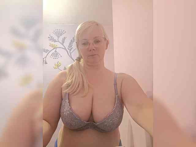 Sweetie454 webcam