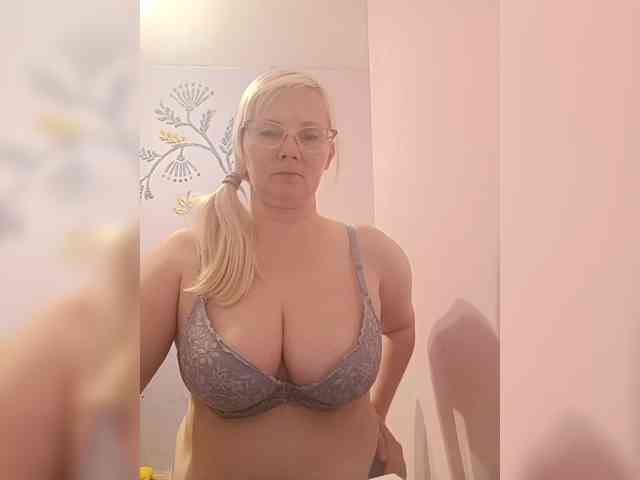 Sweetie454 webcam