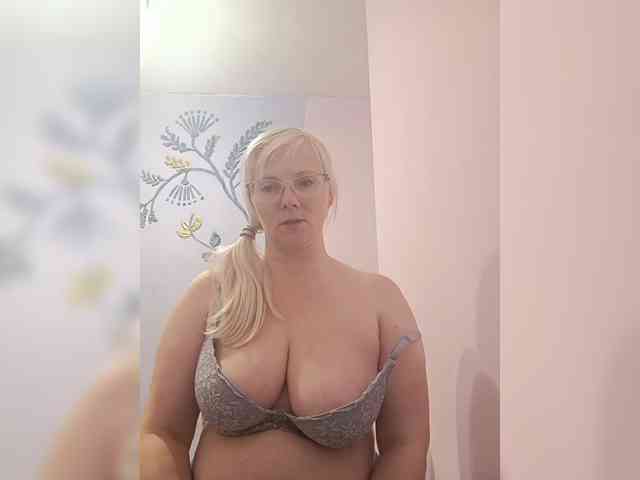 Sweetie454 webcam