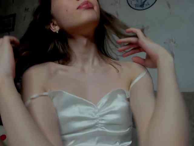 Annatomnaya Live Webcam on BongaCams