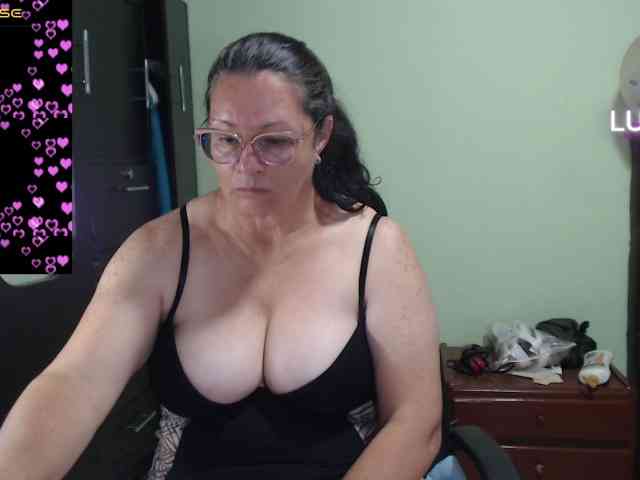 rouseehotglad webcam