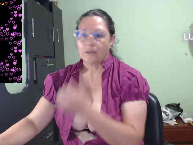 rouseehotglad webcam