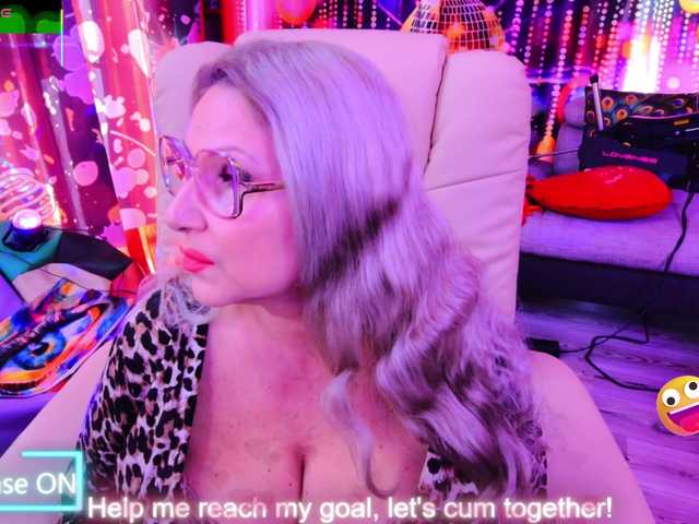 Lisabigtits's BongaCams show and profile