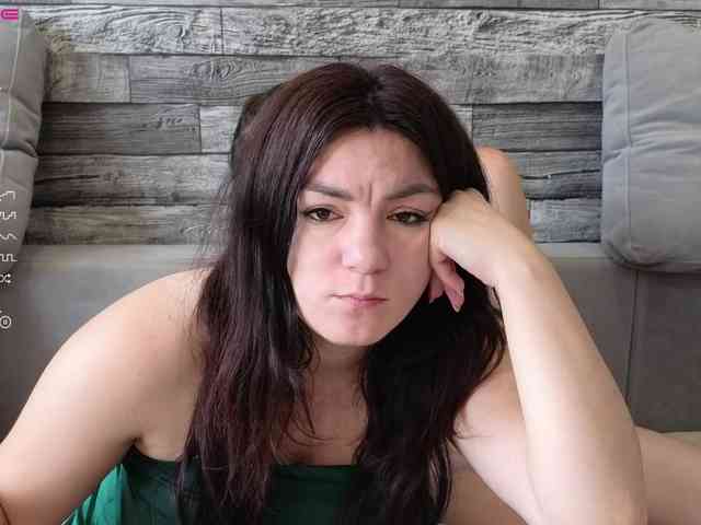 live cam online Sosgirl1994