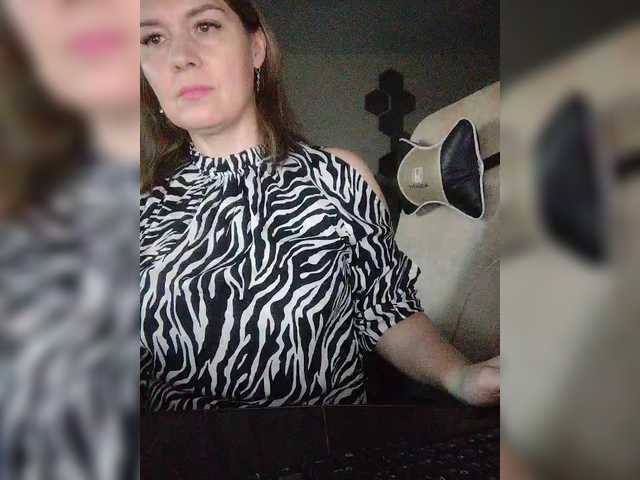 Anna-ya's BongaCams show and profile