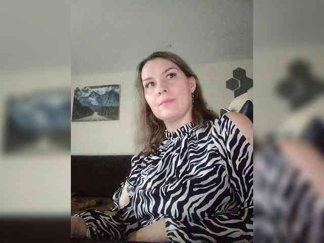 Anna-ya Live Webcam on BongaCams