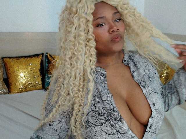 NAOMILAMBO