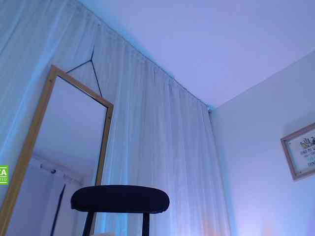 valenpretty webcam