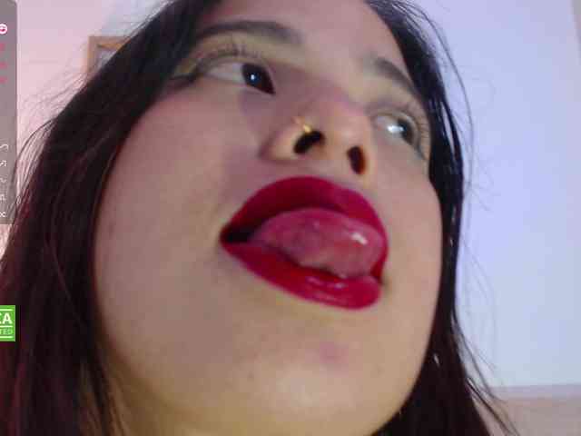 valenpretty webcam