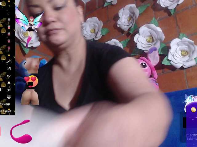 IngritBitch's BongaCams show and profile