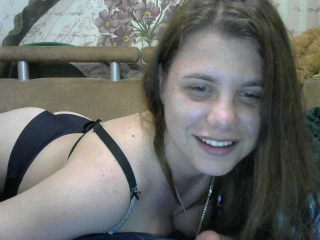 Dollye's BongaCams show and profile