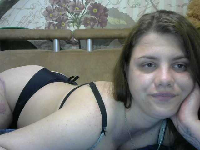 le modèle Dollye est en webcam porno dans un show sur le site bongacams, il possède les tags suivants: White/Caucasian,Brunette,Shaved