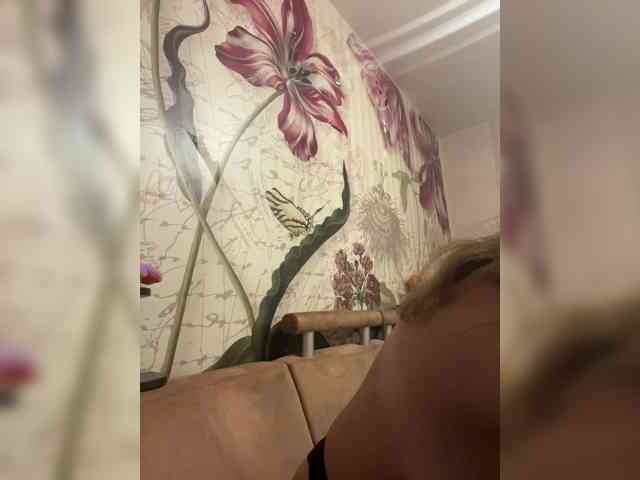 Dollye Live Webcam on BongaCams