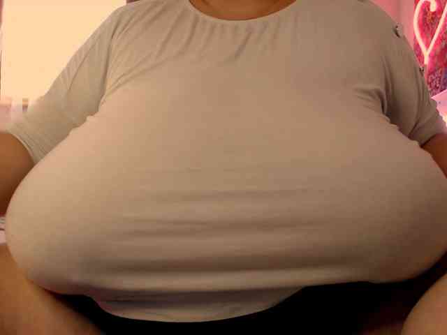 LexyDevine webcam