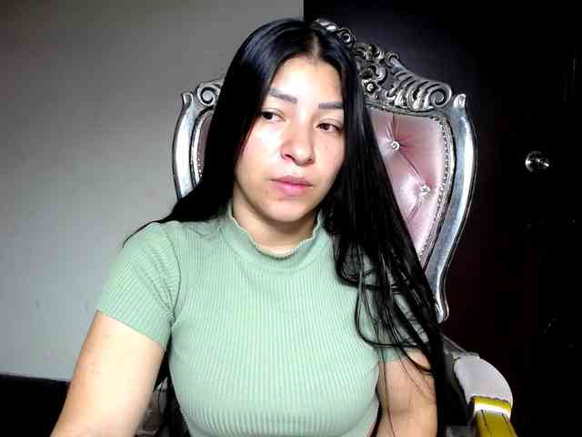 holly20a