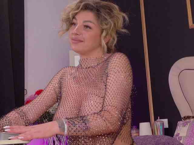DeeaDiamond1 webcam