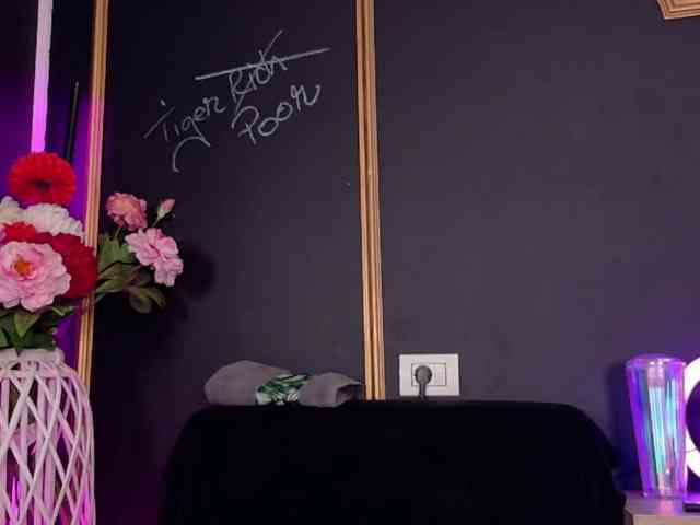 DeeaDiamond1 DeeaDiamond1