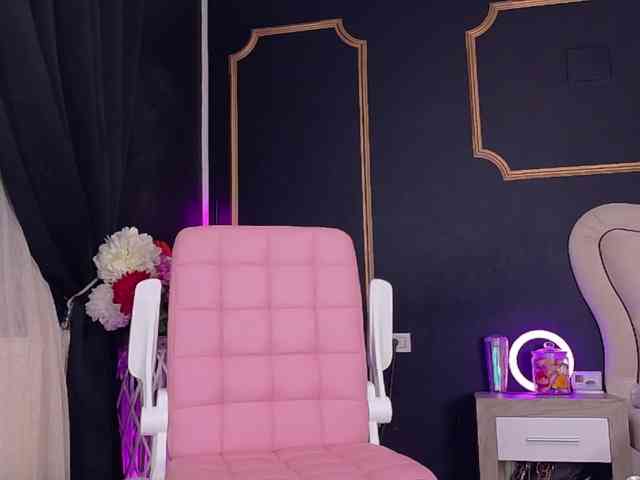 DeeaDiamond1 DeeaDiamond1