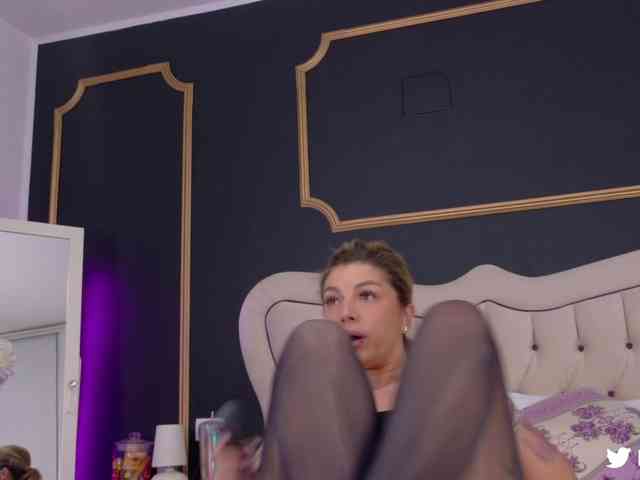 DeeaDiamond1 webcam