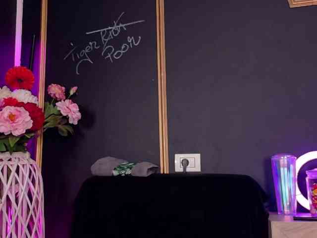 DeeaDiamond1 DeeaDiamond1