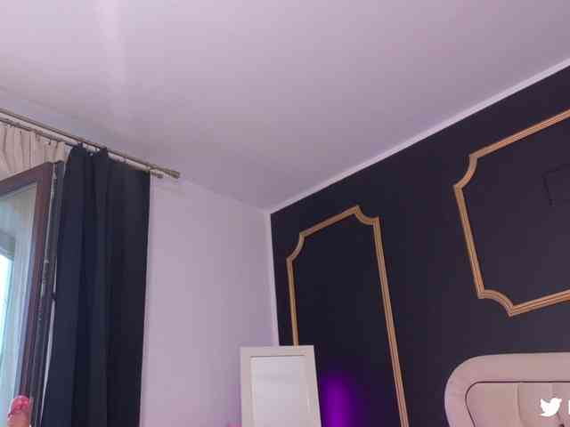 DeeaDiamond1 webcam