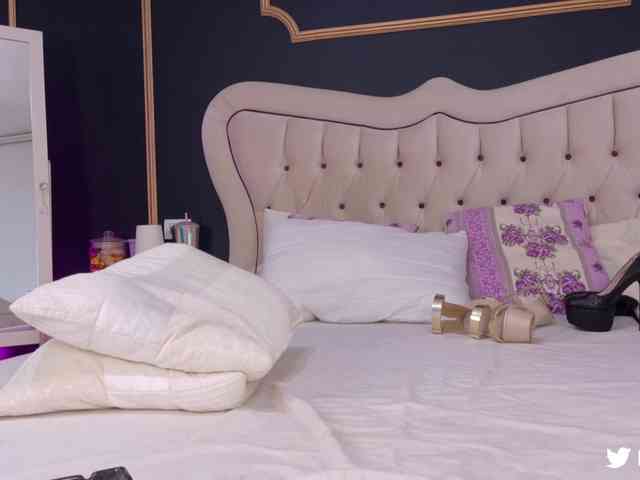 DeeaDiamond1 webcam