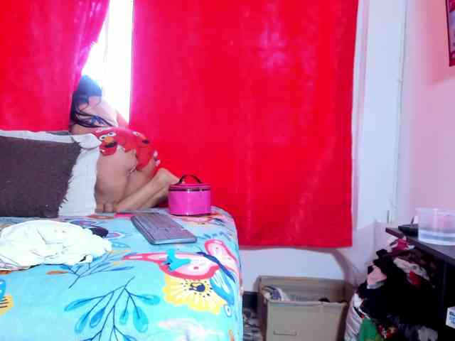 BlowMommy webcam
