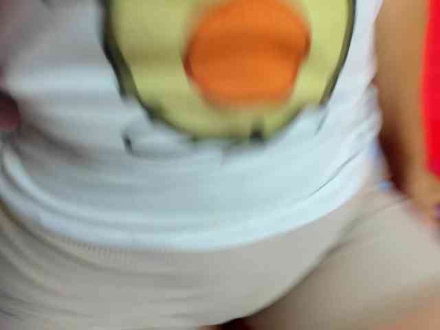 BlowMommy webcam
