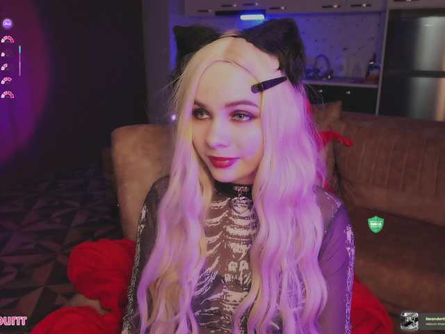 sweet-cupcake's BongaCams show and profile