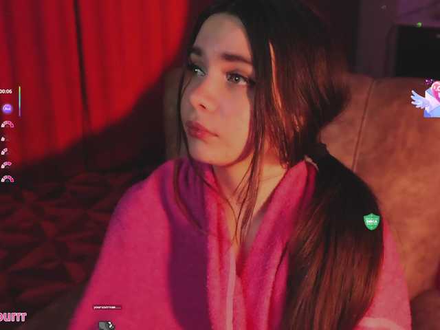 sweet-cupcake's BongaCams show and profile