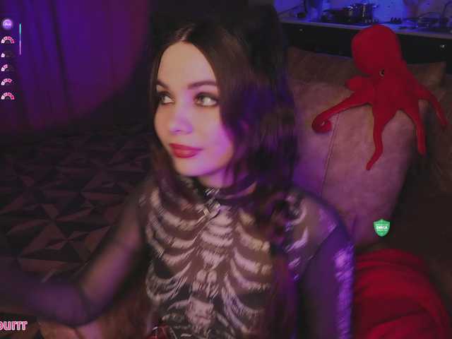 sweet-cupcake's BongaCams show and profile