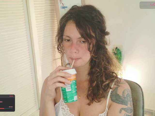 SweetLilLulu's BongaCams show and profile