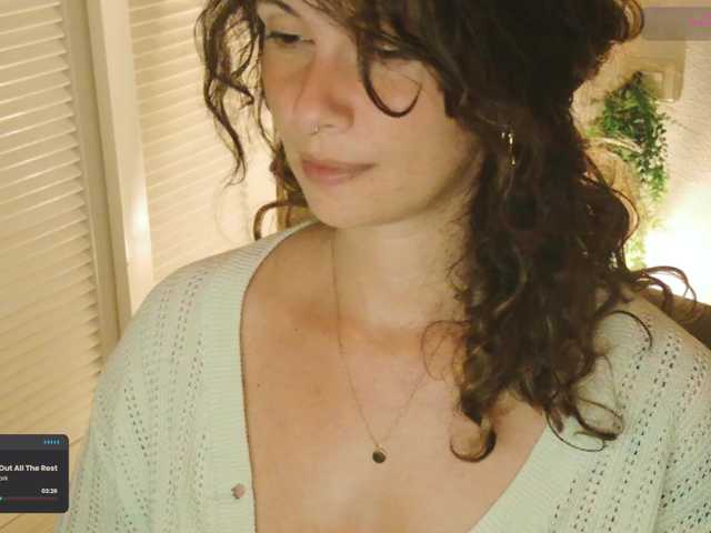 SweetLilLulu —  Hi, I'm Sasha  Something sexy happens (@remaintks Left)  Explicit Shows In PVT  Vibes @ 3tks   Favorite Vibes: 51, 69, 111,323, 2222  PVT 333tks  C2C in Full PVT Only  TIPS ONLY IN PUBLIC CHAT 