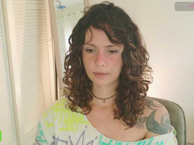 SweetLilLulu's BongaCams show and profile