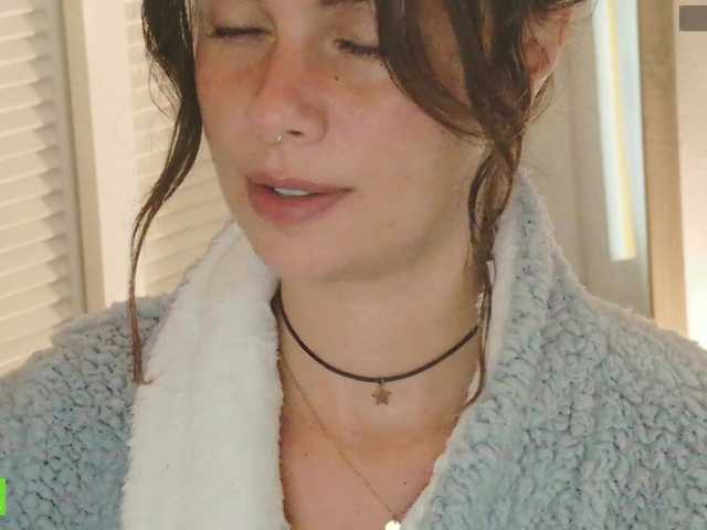 SweetLilLulu's BongaCams show and profile