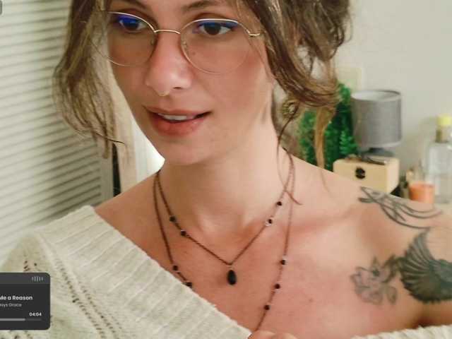 SweetLilLulu's BongaCams show and profile
