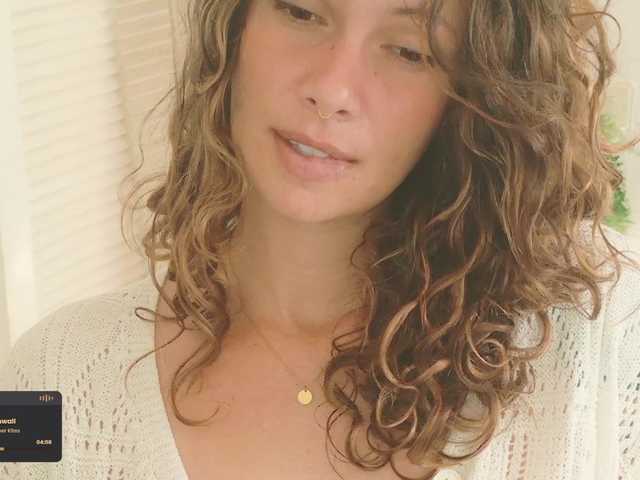 SweetLilLulu's BongaCams show and profile