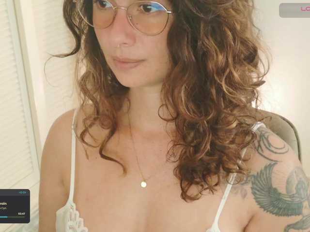 SweetLilLulu's BongaCams show and profile