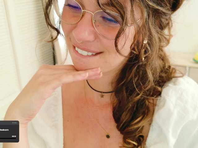 SweetLilLulu's BongaCams show and profile