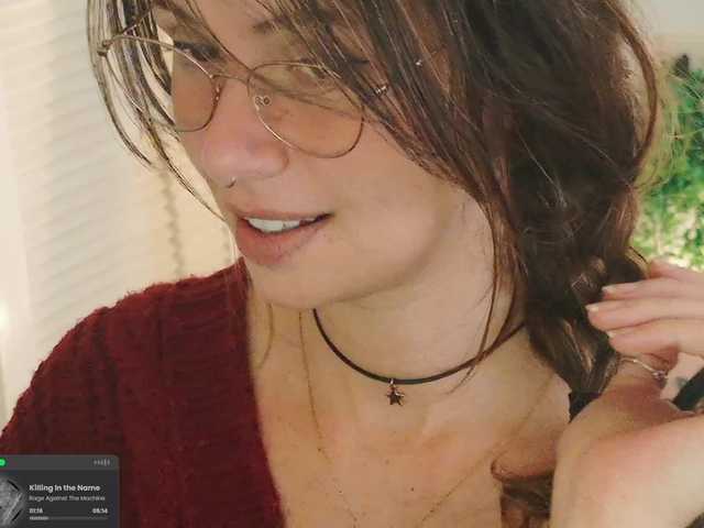 SweetLilLulu's BongaCams show and profile