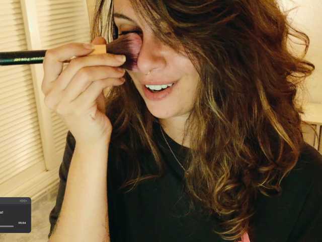 SweetLilLulu's BongaCams show and profile