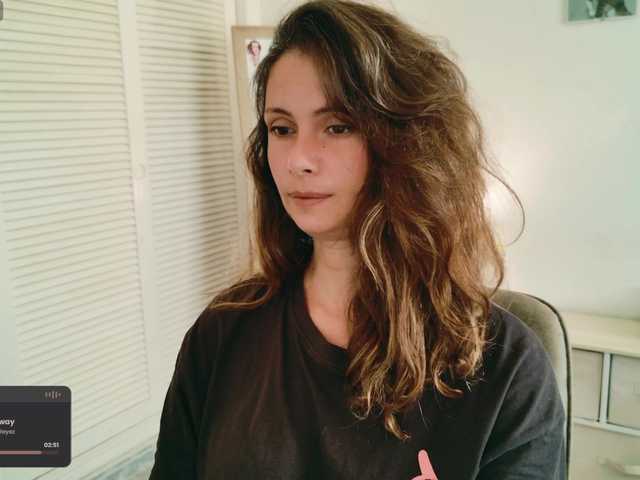 le modèle DeliFlower est en webcam porno dans un show sur le site bongacams, il possède les tags suivants: White/Caucasian,Brunette,Trimmed