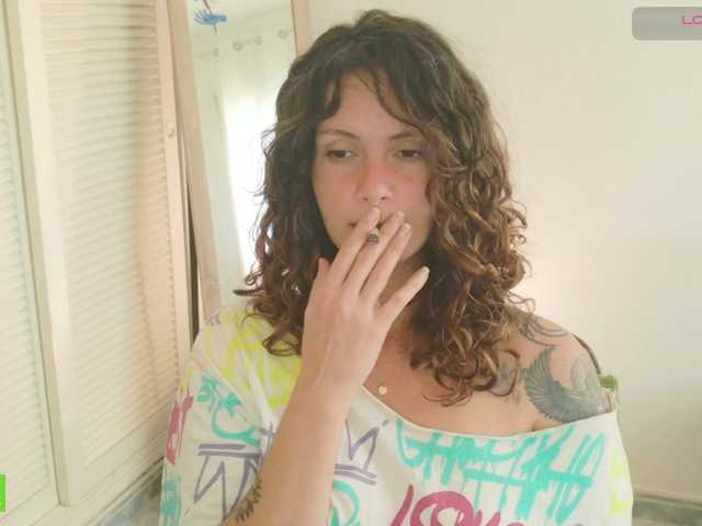 SweetLilLulu's BongaCams show and profile