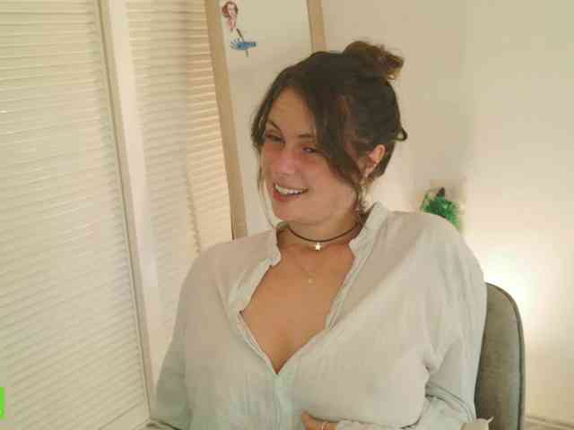 webcam nude chat SweetLilLulu