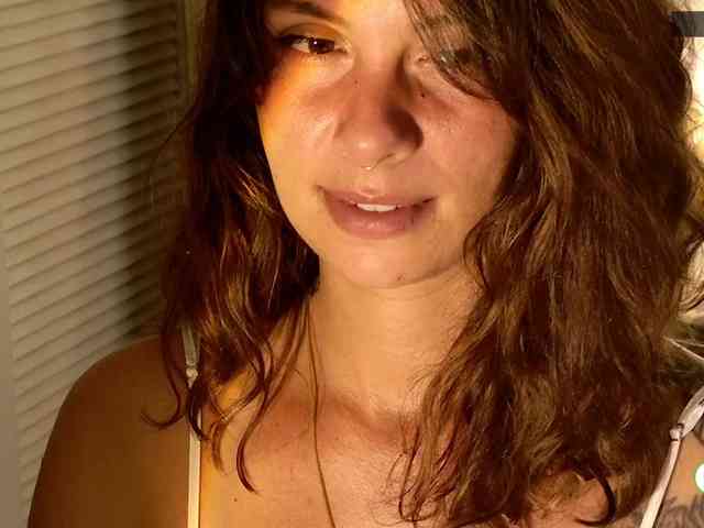 SweetLilLulu Live Webcam on BongaCams