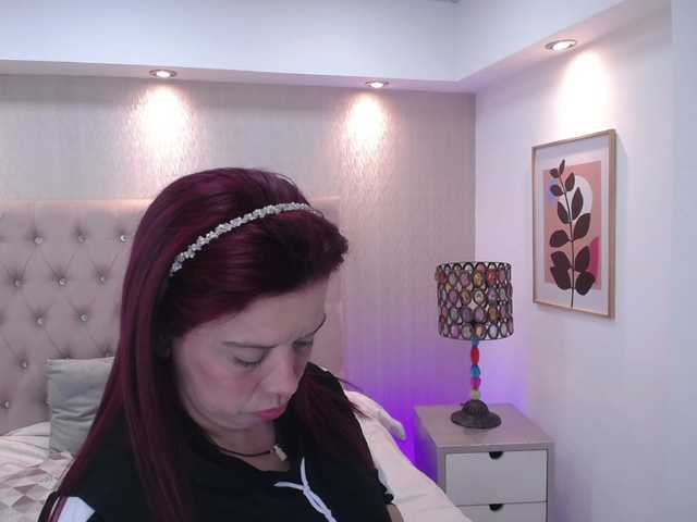 BlancaWild's BongaCams show and profile