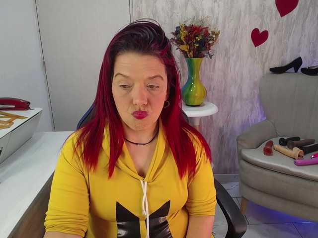 BlancaWild's BongaCams show and profile